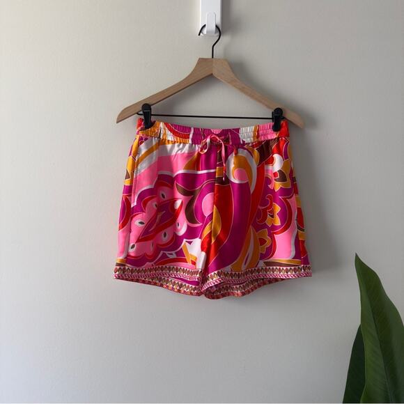 Express Pink and Orange Patterned Set Vibrant Button Down Top elastic tie shorts - Picture 4 of 16